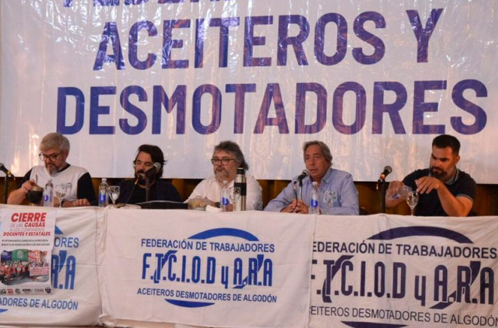 Medidas de fuerza de aceiteros y pilotos de avión, dos nuevos dolores de cabeza para el gobierno