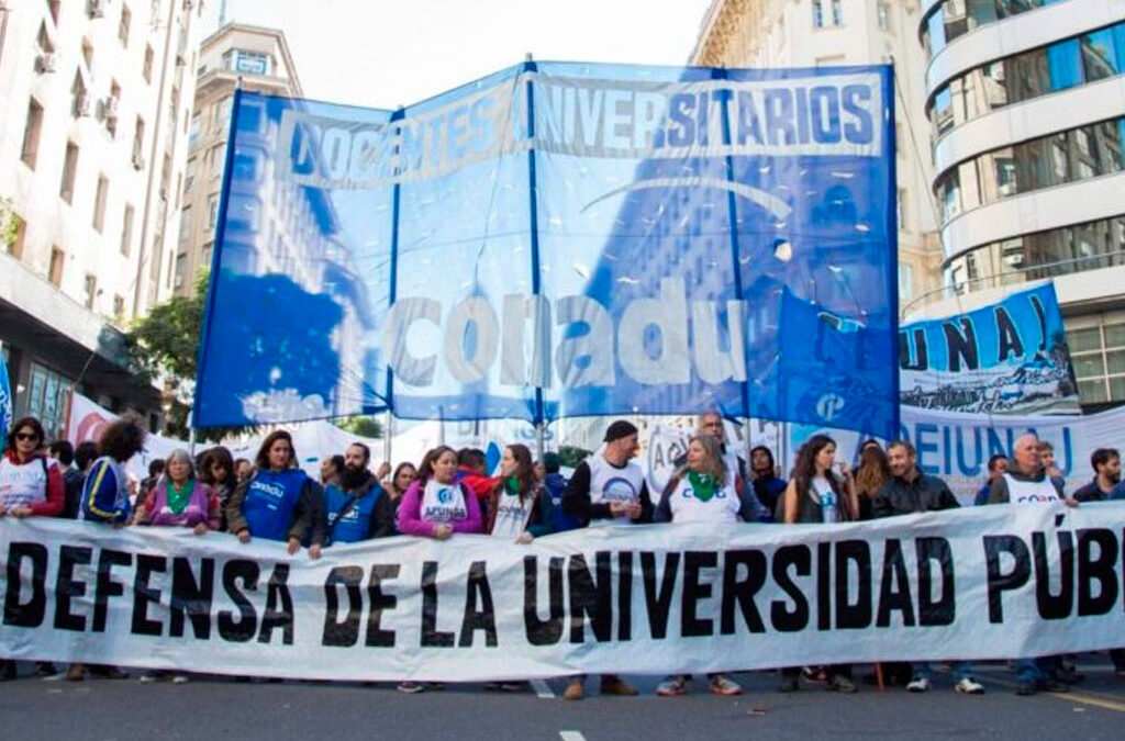 Paro docente: Con reclamos propios, Conadu se une a la medida de fuerza de CTERA