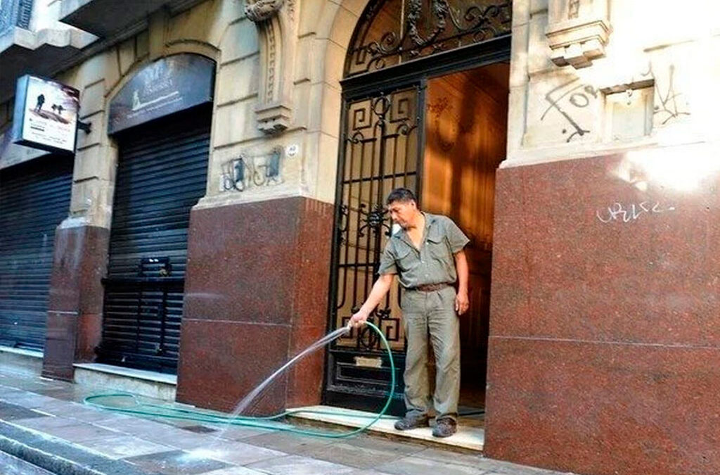 Aumento salarial para encargados de edificios: cuánto cobran en octubre 2025