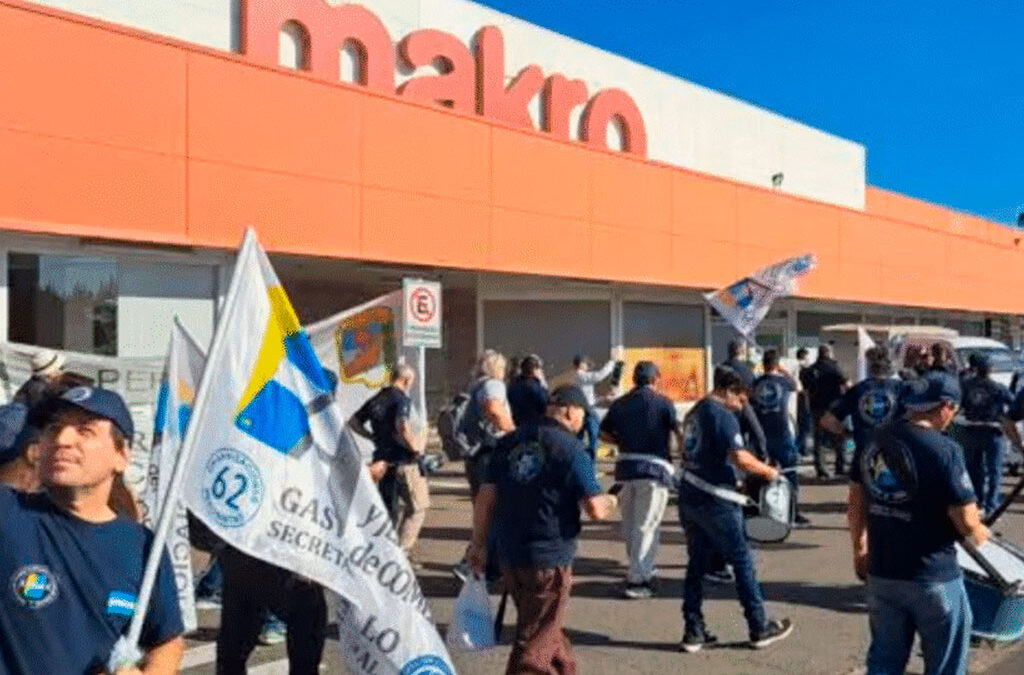 Alerta en Makro: Jerárquicos de Comercio activan plan de lucha por salarios y horas extras