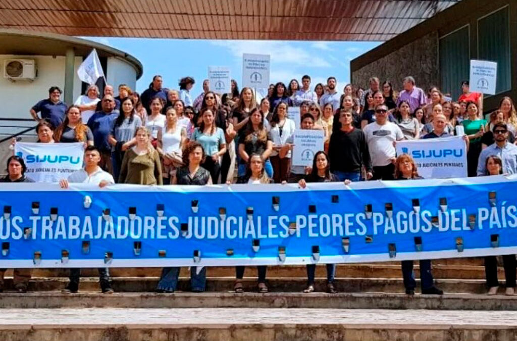 Judiciales puntanos reclaman paritarias y van al paro contra el gobierno de Poggi