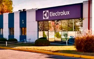 Electrolux extendió las suspensiones rotativas a 400 trabajadores en la planta de Rosario
