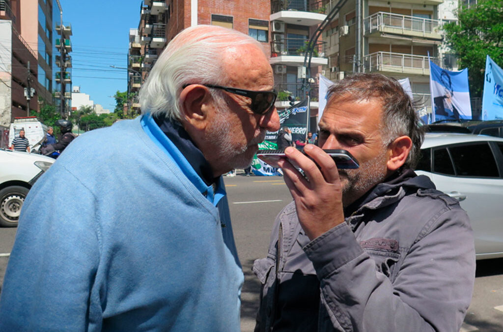 Fernández tomó distancia del triunvirato y pidió ayudar al Gobierno: «Esperemos que esta nueva CGT lleve al Gobierno una mesa de diálogo»