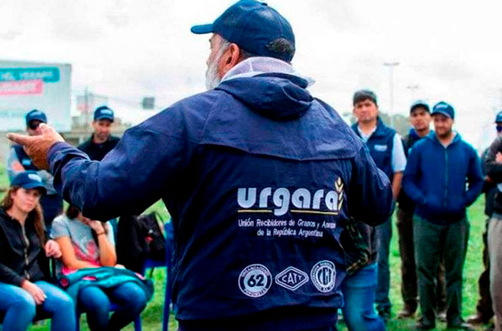 Los trabajadores recibidores de granos inician acciones gremiales en puertos y acopios desde este martes