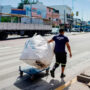 La mitad invisible del trabajo: 9 de cada 10 trabajadores de la economía popular gana menos de tres salarios mínimos