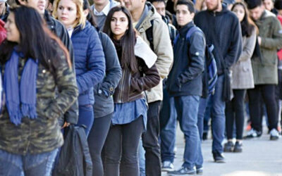 Mercado laboral en alerta: empleo en blanco acumula ocho meses de caída