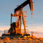 Petroleros de Chubut denuncian que YPF paralizó equipos en Manantiales Behr hasta que asuma un nuevo operador