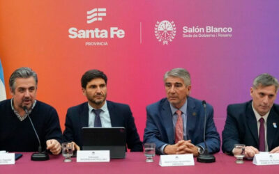 Santa Fe: el Gobierno provincial anunció una compensación salarial y abrió posiciones encontradas entre los gremios estatales
