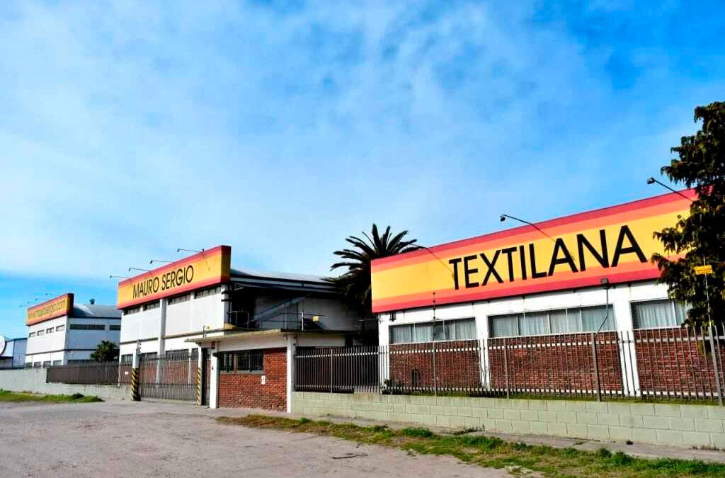 Trabajadores de la empresa Textilana negociaron suspensiones en mejores condiciones y rechazaron la polifuncionalidad