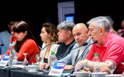 «La participación política no es una opción, es la única opción», aseguró González ante dirigentes de Luz y Fuerza de la Patagonia