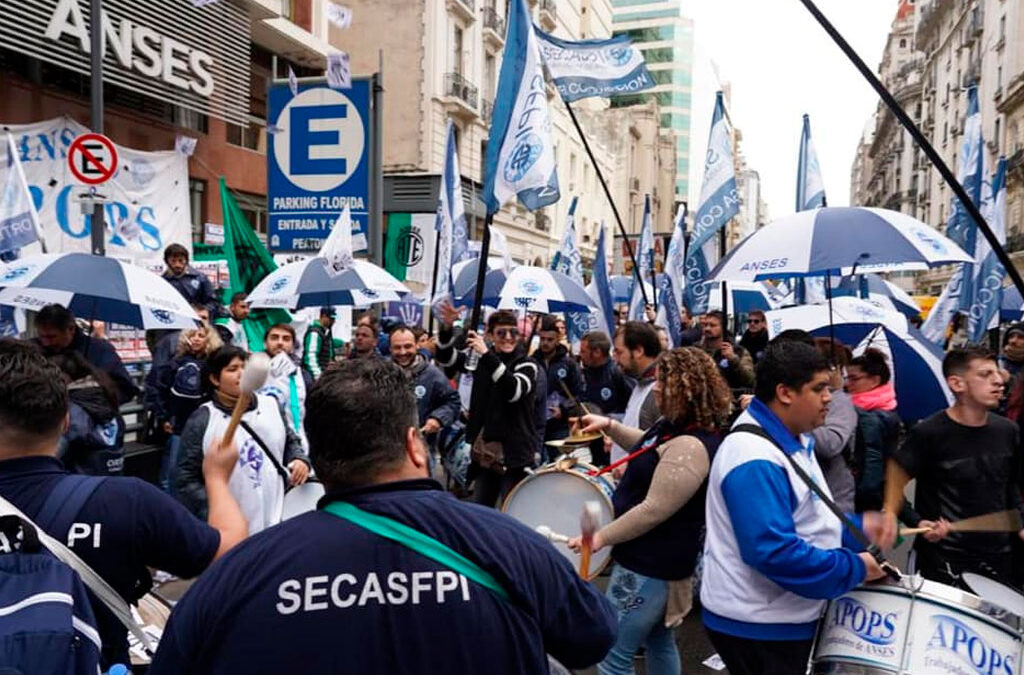 “Plan Motosierra”: SECASFPI alerta por próximos recortes en el sector público