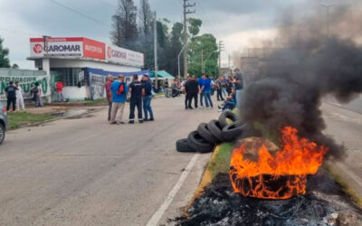 Fin de año caliente: Diciembre comenzó con despidos masivos en todo el país