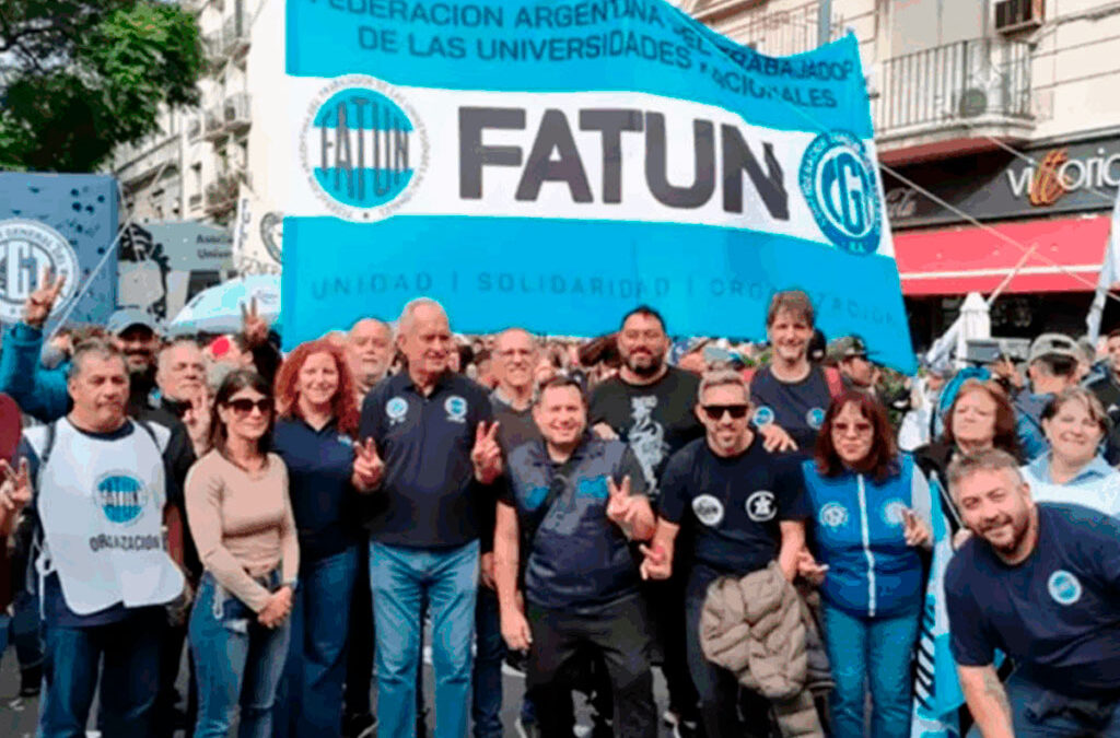 Un gremio universitario va a la Justicia para que Milei cumpla la Ley de Financiamiento