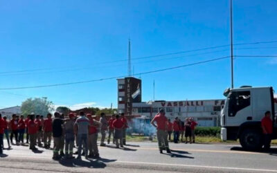 Vasalli: volvió el conflicto en Firmat, los trabajadores planean corte de ruta y toma de fábrica