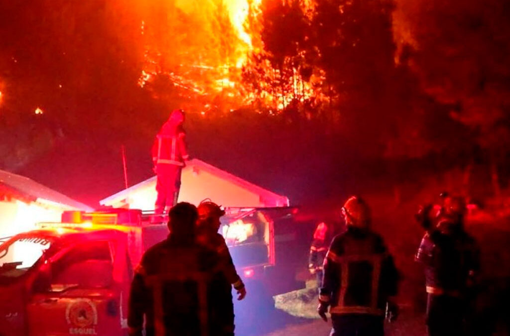 ATE responsabilizó al Gobierno por los incendios en la Patagonia por el recorte del 70% en el Programa Nacional de Manejo del Fuego y por la precarización de brigadistas