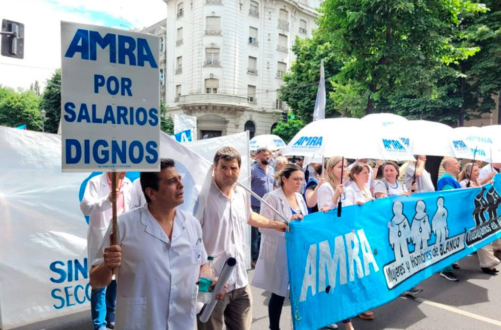AMRA denunció una pérdida salarial del 25% y reclamó la apertura de paritarias en enero