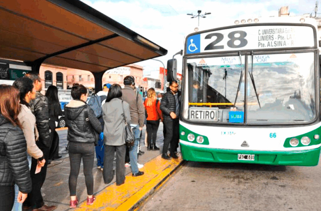 Sin acuerdo salarial, la UTA se mantiene en estado de “alerta y movilización” y analiza lanzar un paro