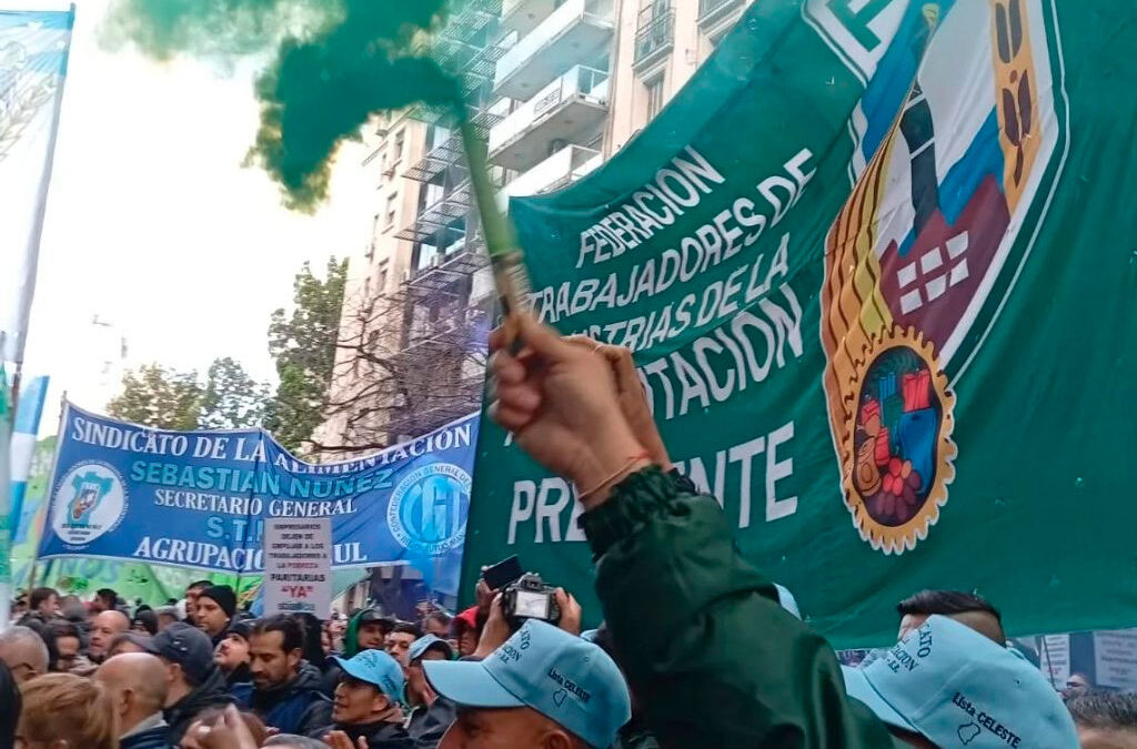 La Federación de la Alimentación se colocó en modo conflicto por despidos y deudas salariales de las empresas del sector