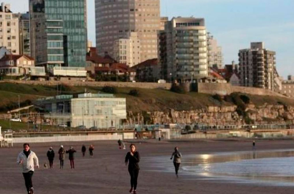 Vacaciones en crisis: casi la mitad de los trabajadores no pudo descansar por falta de plata