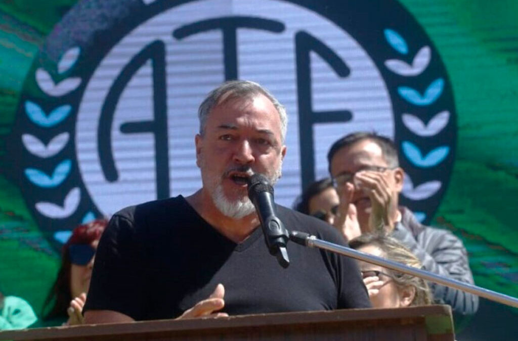ATE denunció un desvío millonario de fondos en la CNEA y prepara cortes de ruta