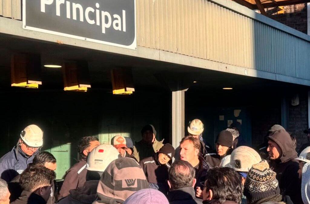 La UOM lanzó un paro por tiempo indeterminado en Acindar por despidos arbitrarios