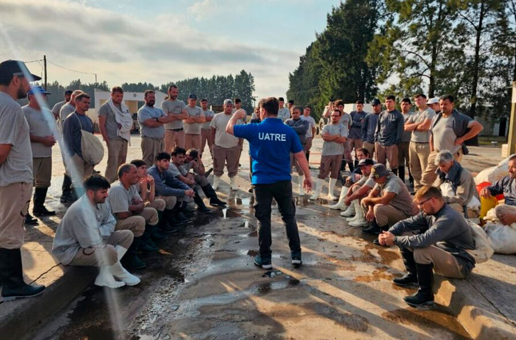 Crisis salarial en el sector avícola: trabajadores paran por incumplimientos de Granja Tres Arroyos y WADE