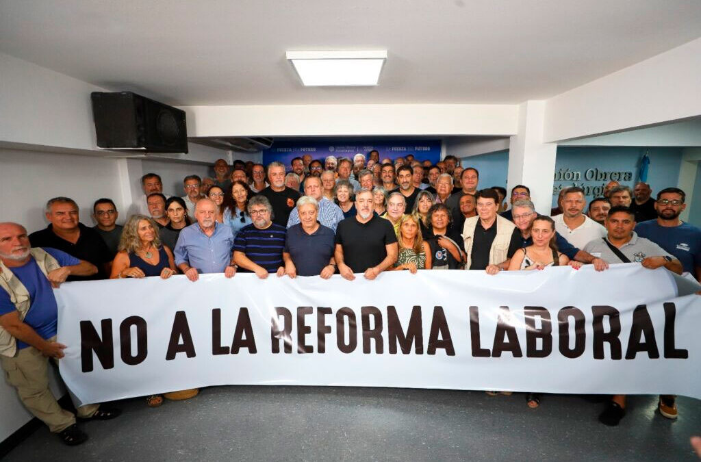 Gremios conforman un nuevo espacio sindical y lanzan un plan de lucha federal contra la reforma laboral