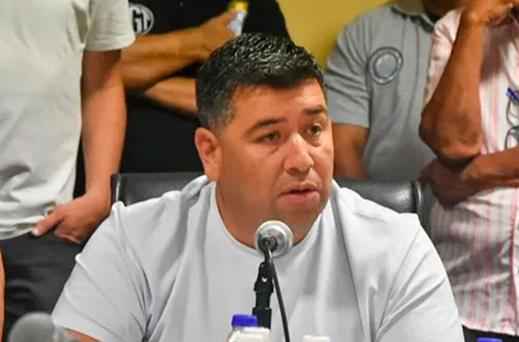 Reforma laboral: Cristian Jerónimo pidió a los senadores «que no dejen sus convicciones» en la puerta del Congreso