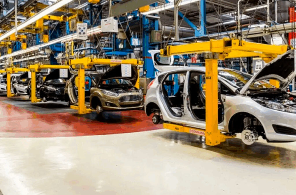 Derrumbe récord de la producción de automóviles: los fabricantes piden menos impuestos