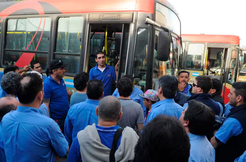 Paro de colectivos: Trabajo dictó la conciliación obligatoria y desactivó medidas de fuerza en el Interior del país