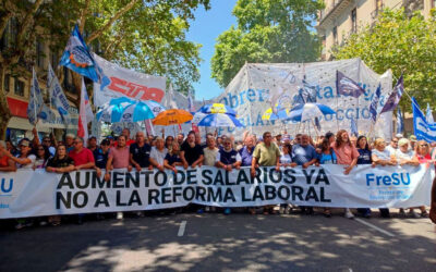 «En pie de guerra»: el Frente de Sindicatos Unidos marchó al Congreso contra la reforma laboral