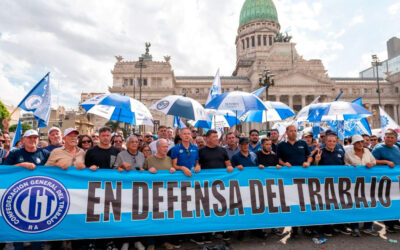 «Modernizar no es precarizar»: La CGT movilizó al Congreso y lanzó un duro mensaje contra la reforma laboral
