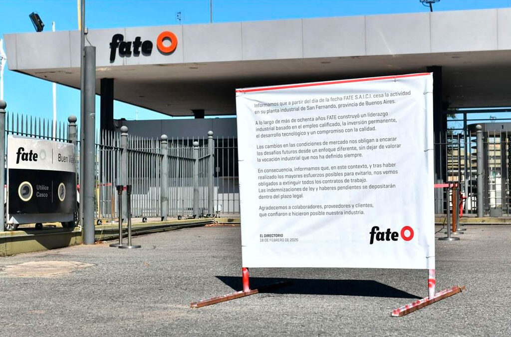 La industria dijo hasta acá llegamos: tras la reunión con Caputo, cerró Fate y despidió a 920 trabajadores
