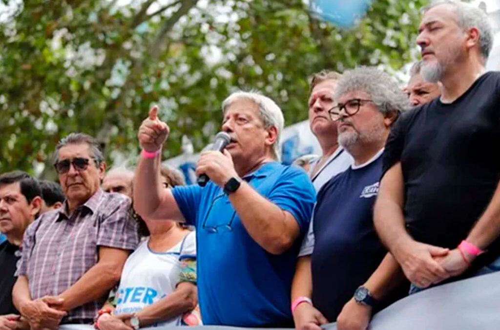 El Frente de Sindicatos Unidos analiza parar y movilizar cuando el Senado vuelva a tratar la reforma laboral