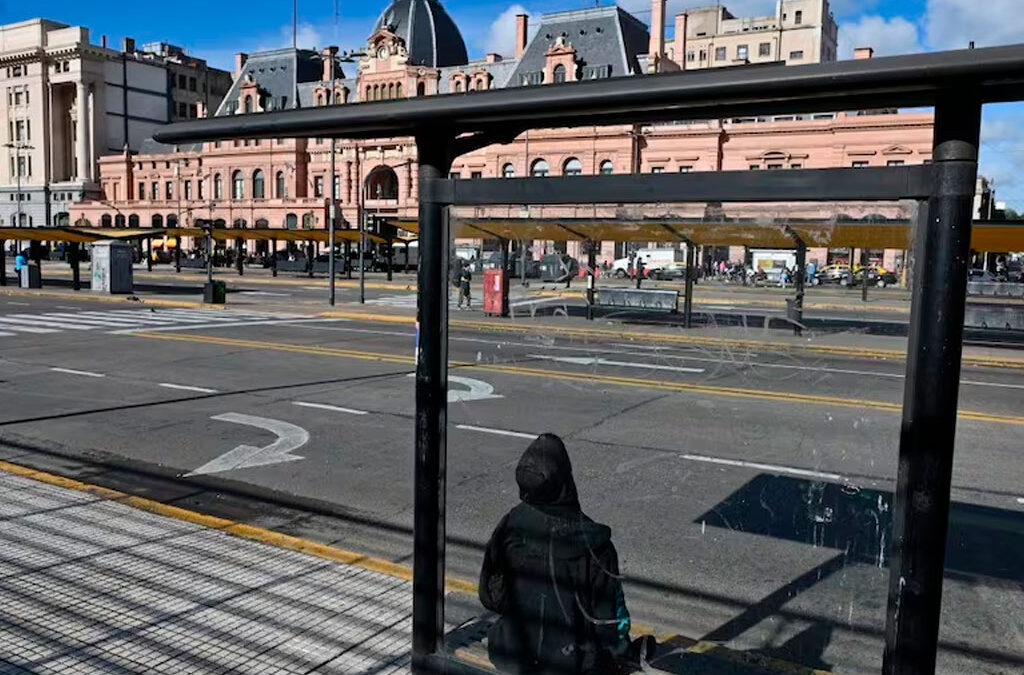 El Gobierno multará a los gremios de transporte que adhirieron al paro general pese a la conciliación obligatoria