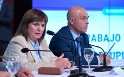 El Gobierno insiste con la poda de las licencias médicas y aceita negociaciones para el gancho parlamentario
