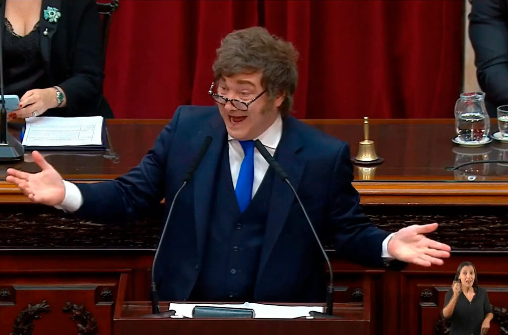 Tras eliminar el plus por presentismo y bajar hasta $150 mil los salarios, el Gobierno convocó a paritarias a los gremios del sector público