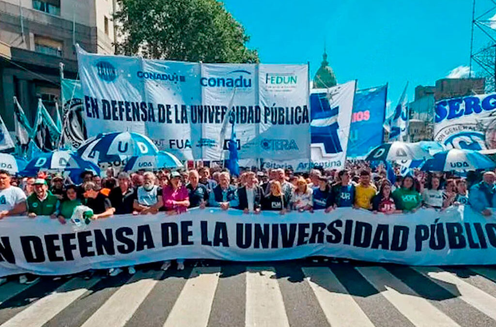 Docentes de la UBA impulsan un paro por tiempo indeterminado
