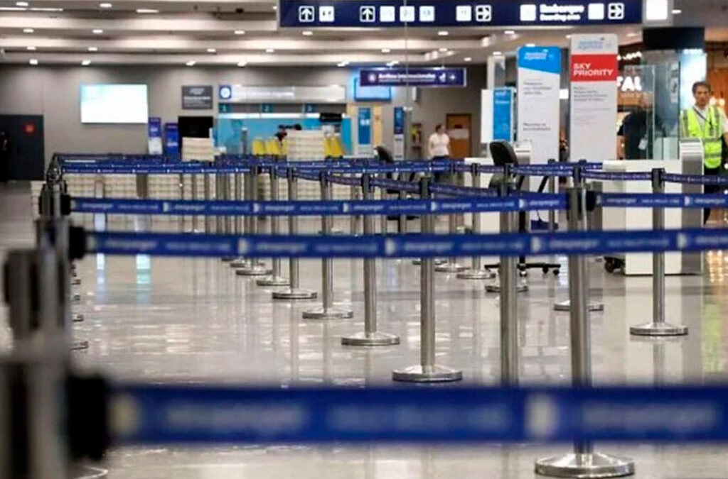 Diez paros parciales en todos los aeropuertos del país: cómo es el cronograma y por qué se podrían suspender
