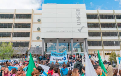Arranca el paro nacional universitario: dos semanas «en defensa del salario y el financiamiento educativo»