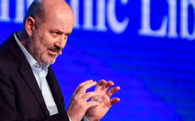 Sturzenegger aseguró que se crearon 400.000 empleos en los dos primeros años del gobierno de Milei