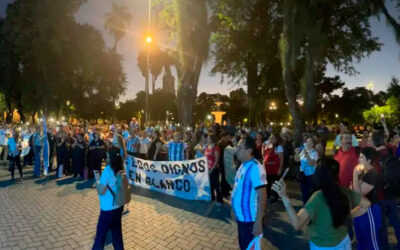 Corrientes: Tras la suspensión del paro por la restricción a la huelga, docentes movilizaron contra el 6% de aumento