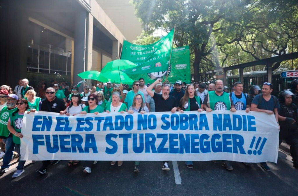 ATE desafía el ajuste de Milei: «No van a poder despedir al 10% del Estado»