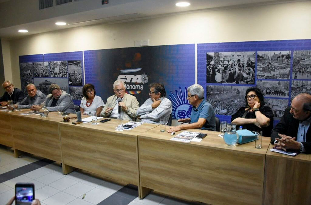 Las dos CTA homenajearon al juez Baltasar Garzón a 50 años del golpe genocida