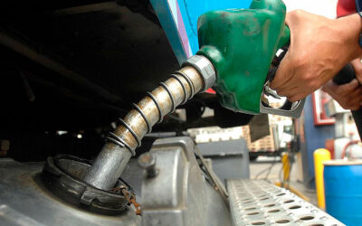 El aumento del combustible pone en jaque al transporte y crece el riesgo de desabastecimiento