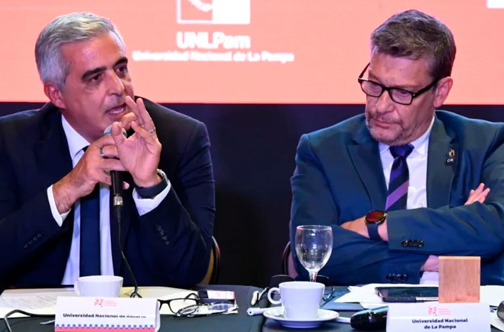 Los trabajadores universitarios perdieron 32% de poder adquisitivo y más de siete sueldos desde 2023