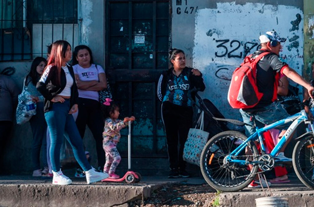 En el cuarto trimestre de 2025 el desempleo en la ciudad trepó al 7,3%