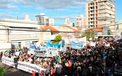 Paro en la UNS: «Todos los días se van docentes e investigadores al sector privado»