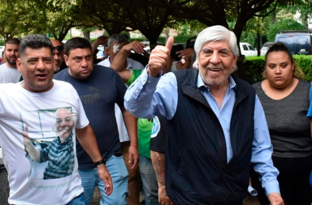 Luz verde para Moyano: el Gobierno homologó la paritaria de Camioneros y confirmó los nuevos sueldos
