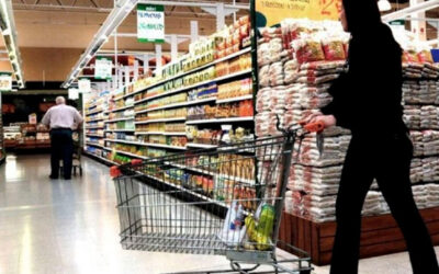 Alarmante informe del Congreso: una de cada 10 familias está endeudada por gastos de todos los días